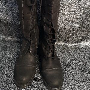 Clarks | black  lace up boot with side zipper size 8